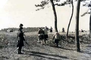 昭和38年 整備中の校庭風景の写真