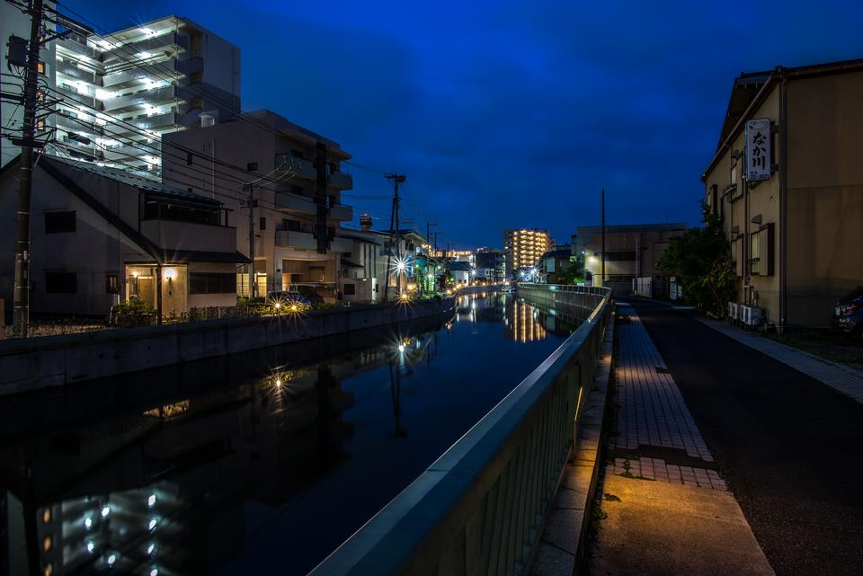 海老川の夜景