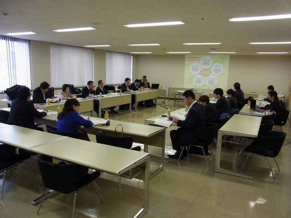 上越市議会視察風景