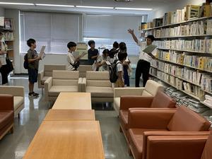 議会図書室（桜井議員）