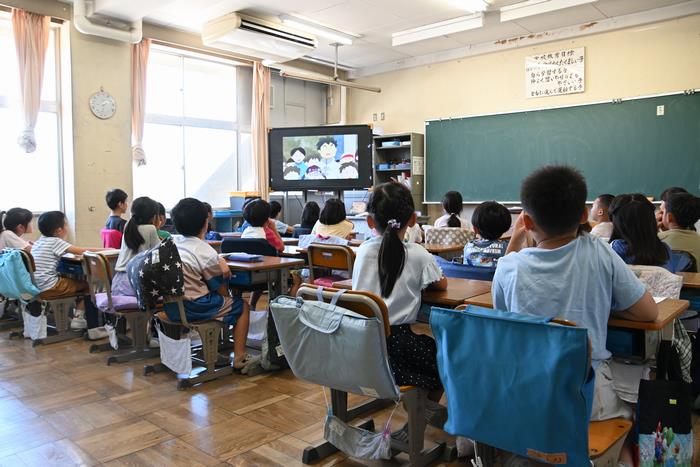 教室にて防災教育の様子
