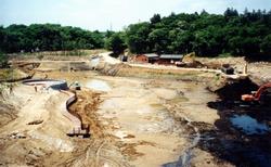 What do you think would be built here? Later, a large amount of water would be stored here to create the Pond of Sun, where people can enjoy boat rides. Small creatures would also inhabit the pond.