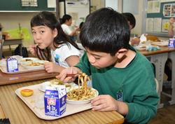 【オーデンセ市・西安市周年事業】「学校給食で食べようオーデンセ・西安」