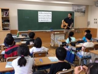 みんなで歌います!