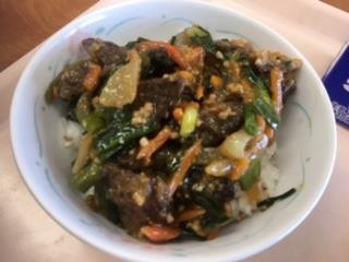 豚レバ丼でスタミナUP!