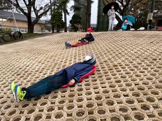 そり滑り!!!