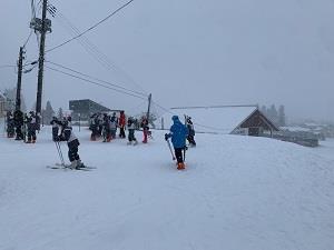 初めての雪山の子も