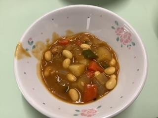 お肉に野菜がごろごろと!