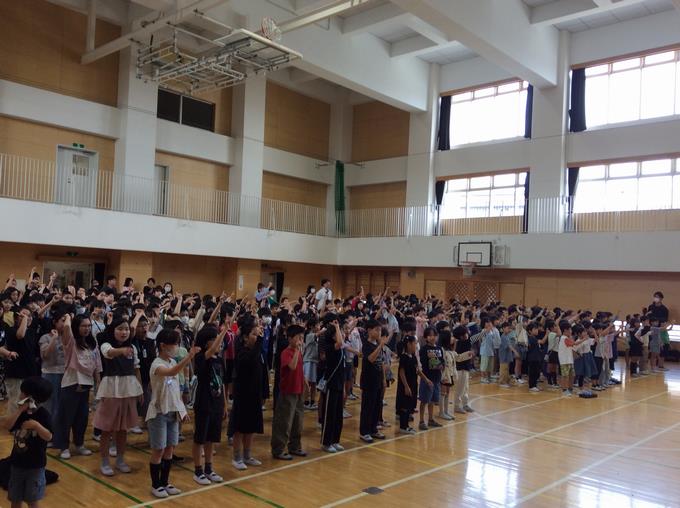 全校合唱「にじ」
