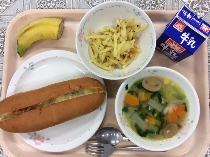 給食