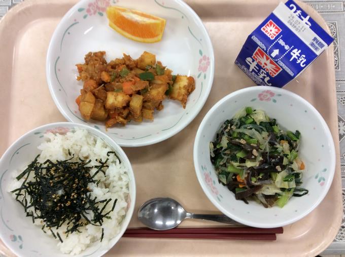 給食