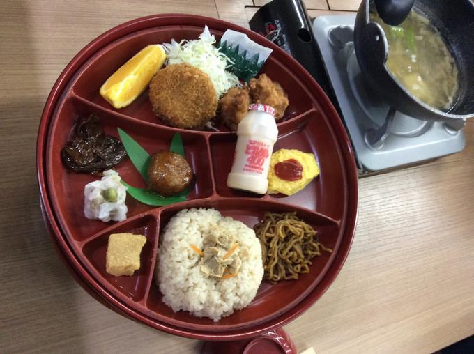 昼食