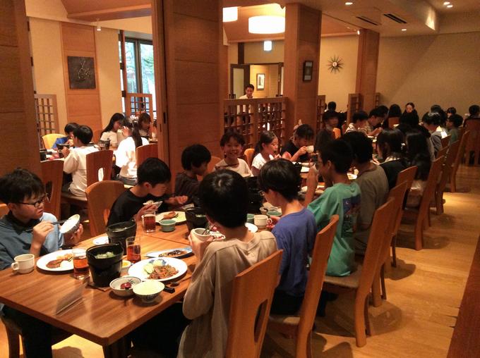 夕食