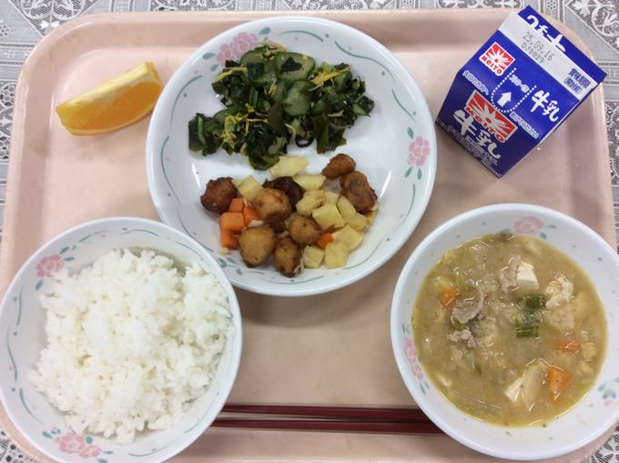 給食