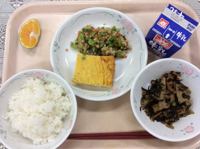 給食