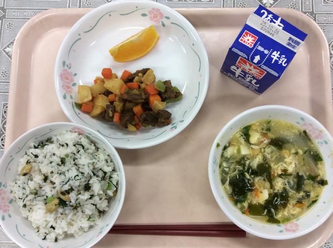 給食