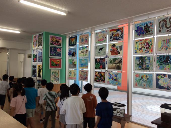 巡回展