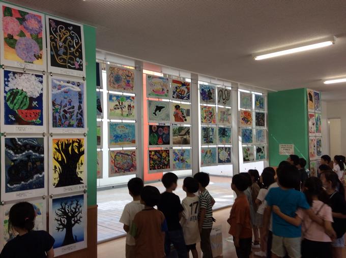 巡回展