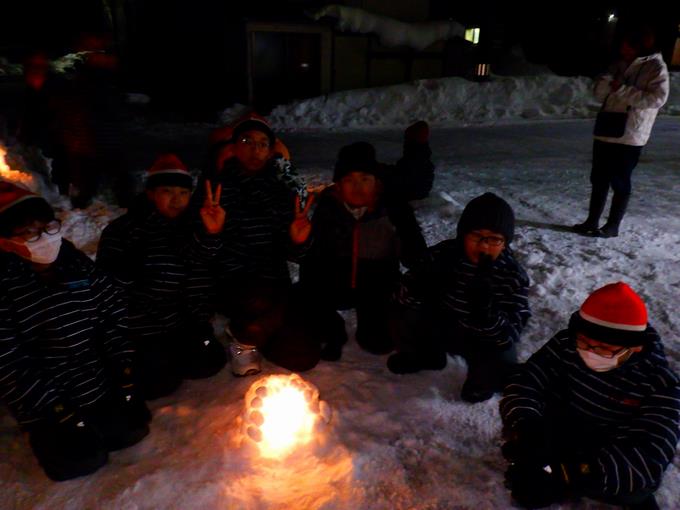雪灯籠作り