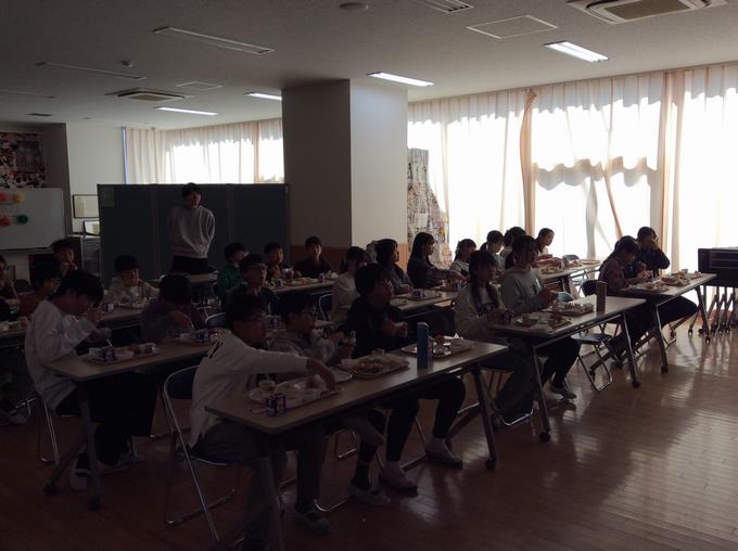 給食の様子