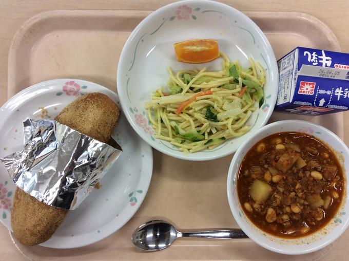 給食