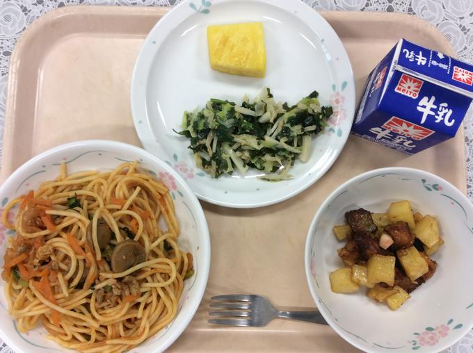 給食