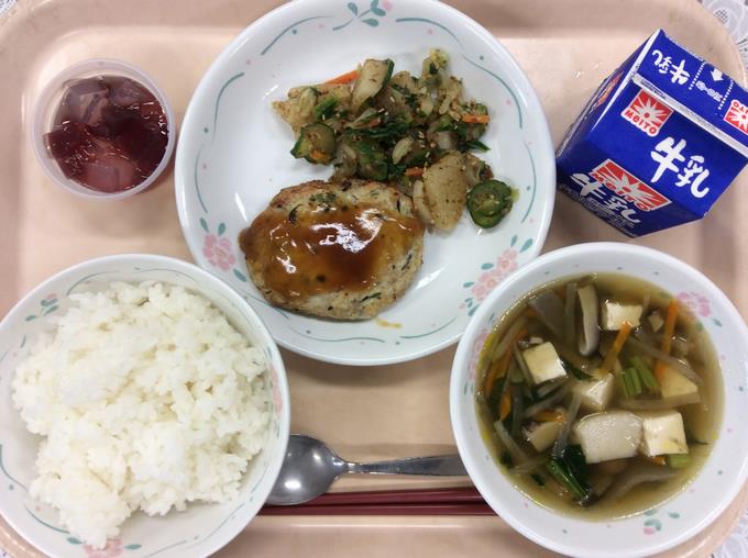 給食