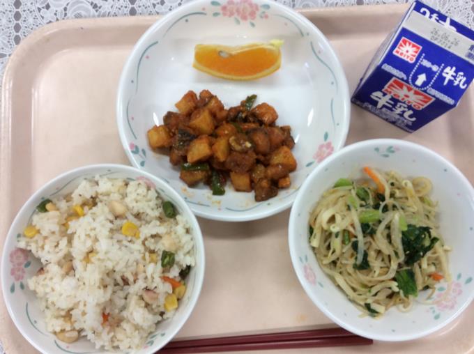 給食