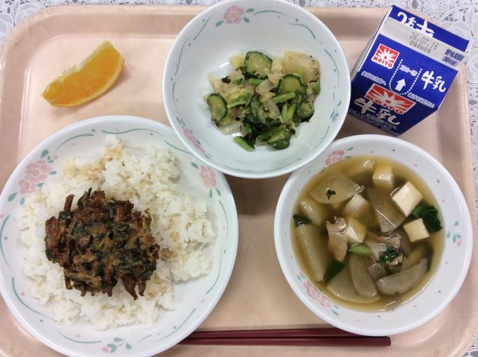 給食