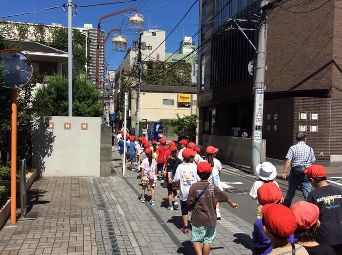 学区探検