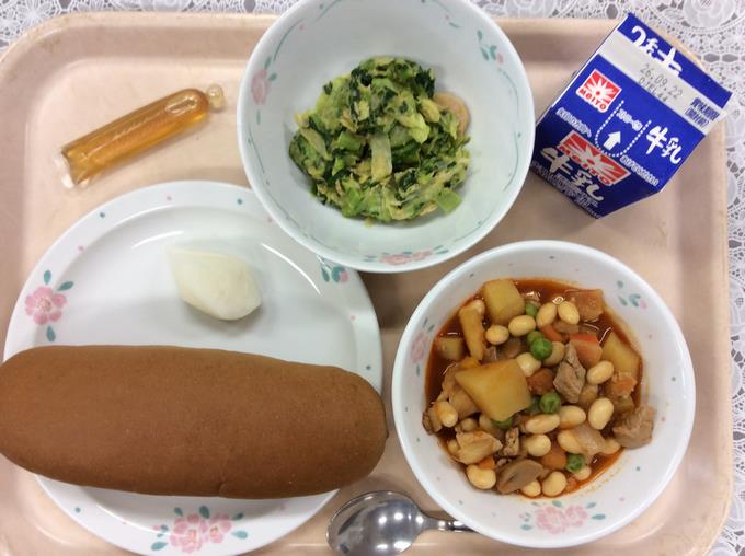 給食