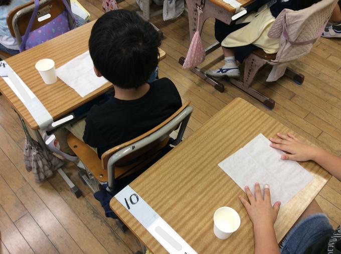 フッ化物洗口の様子
