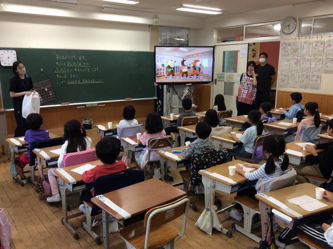 フッ化物洗口の様子