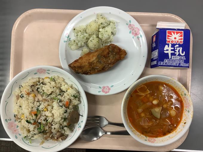 給食