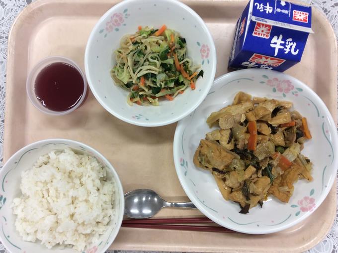 給食