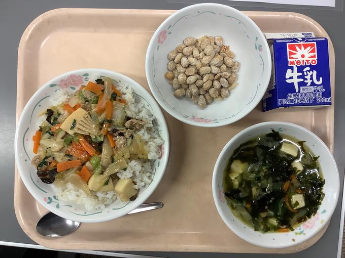給食
