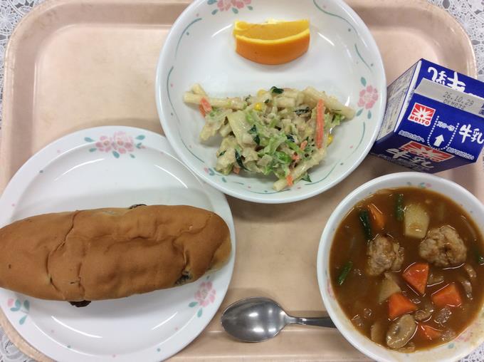 給食