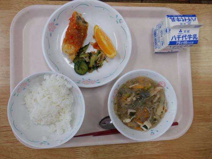 給食