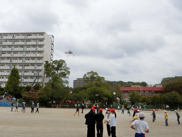 ヘリコプターがやってきました