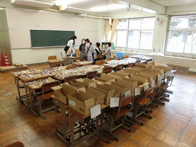 ドーナツ準備を実行委員が担当