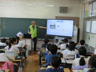 地球温暖化についてのお話を聞きました