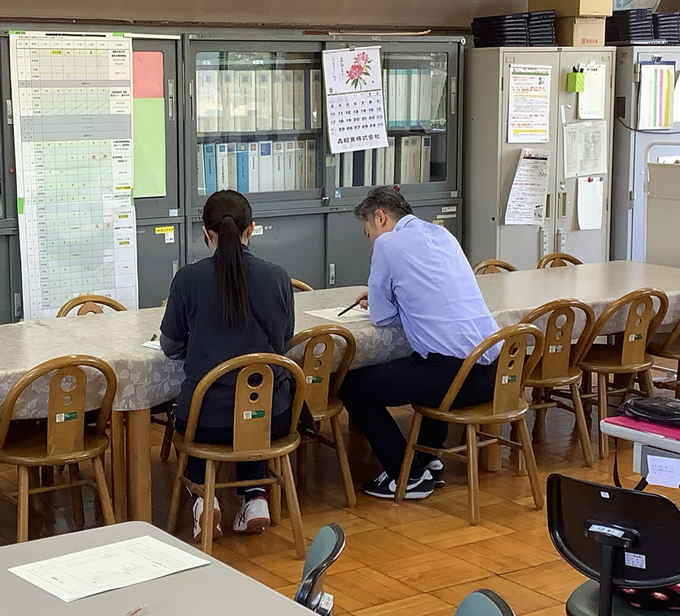 教育実習生