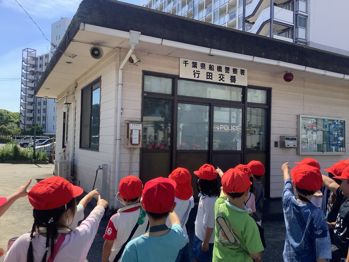 学区探検の様子２