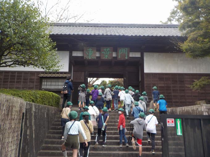 東葉門