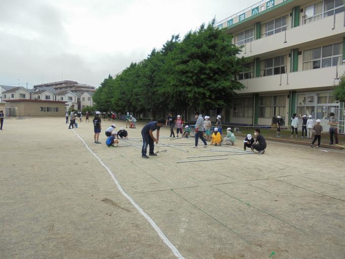 テント組み立て