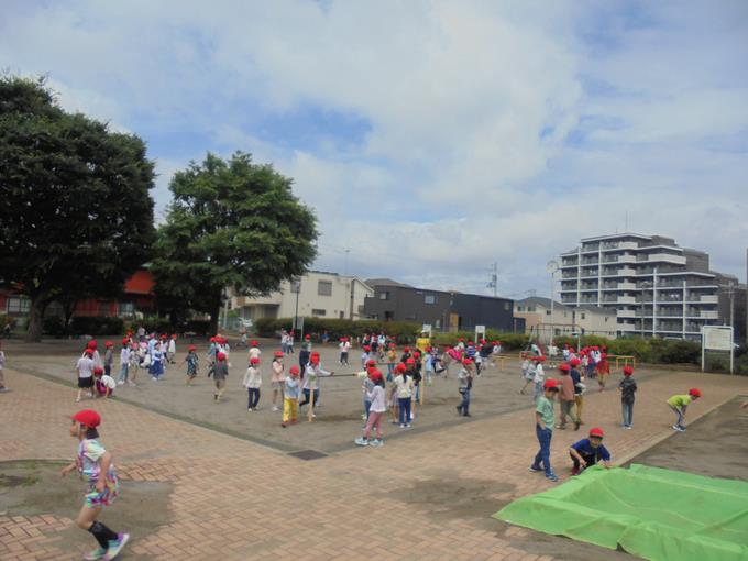 広い公園で遊びました