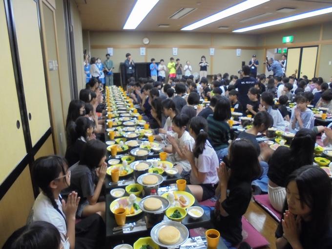 食事の様子