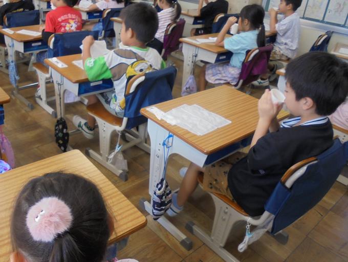 1年フッ化物洗口の様子