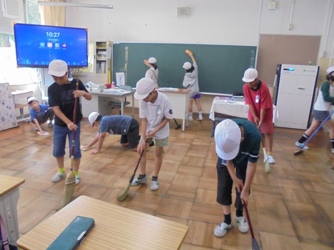 5年生清掃の様子