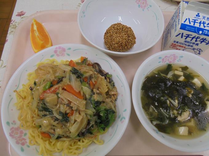 お月見給食